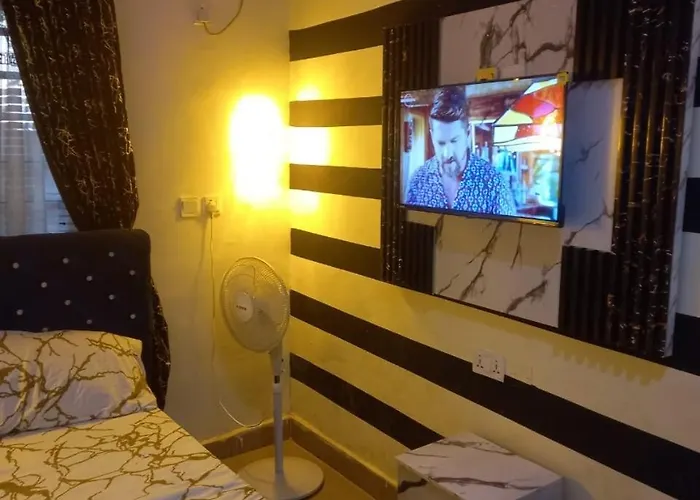 Odandjhotel Ogheghe Community
